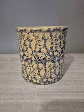 Vintage Roseville Pottery Blue Spongeware 1 quart High Jar